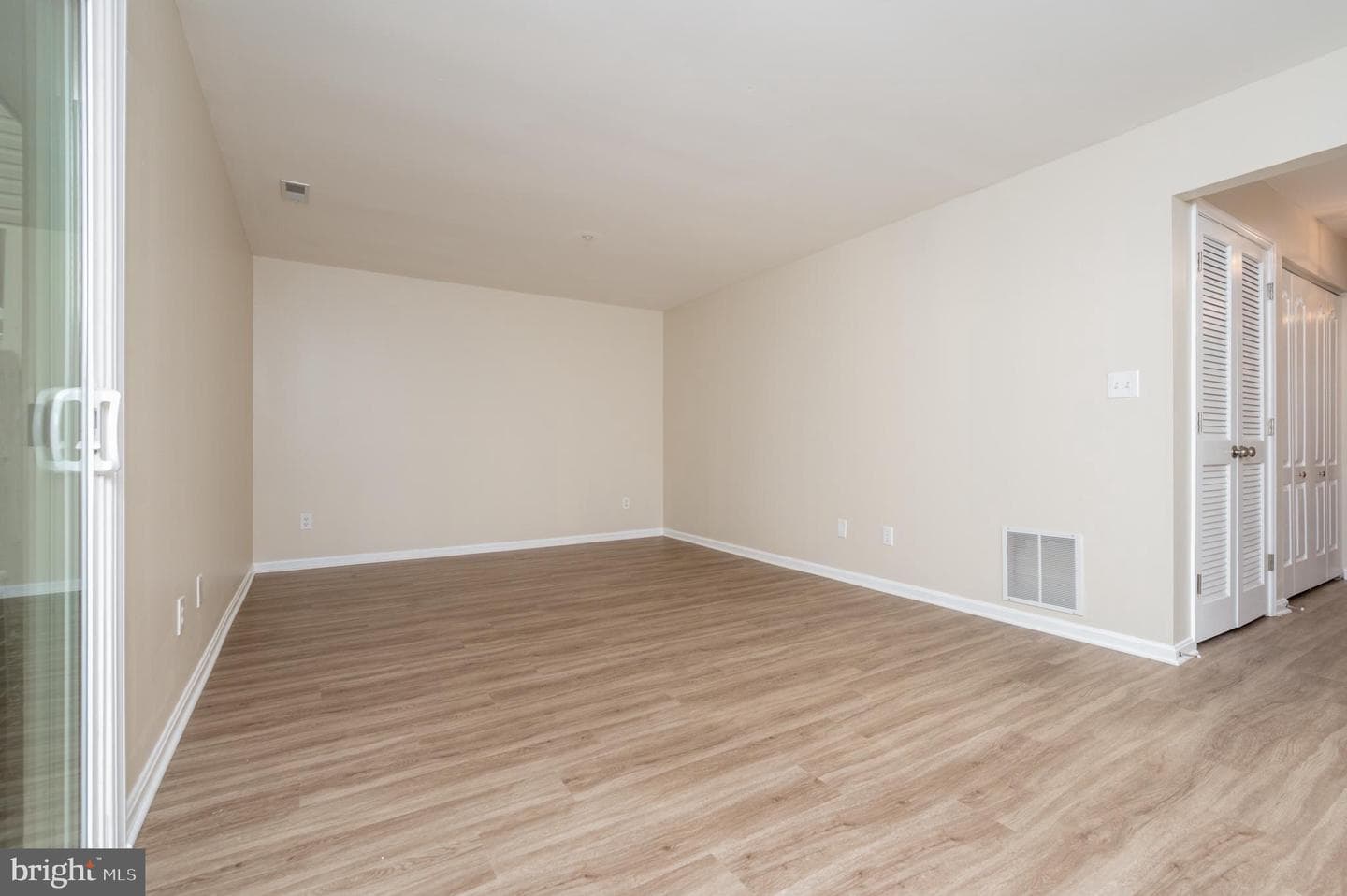 700 Pine Valley Court photo 31