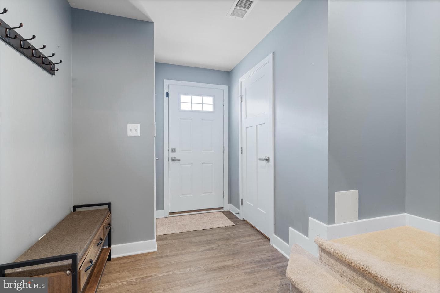 110 Bethlehem Pl photo 2