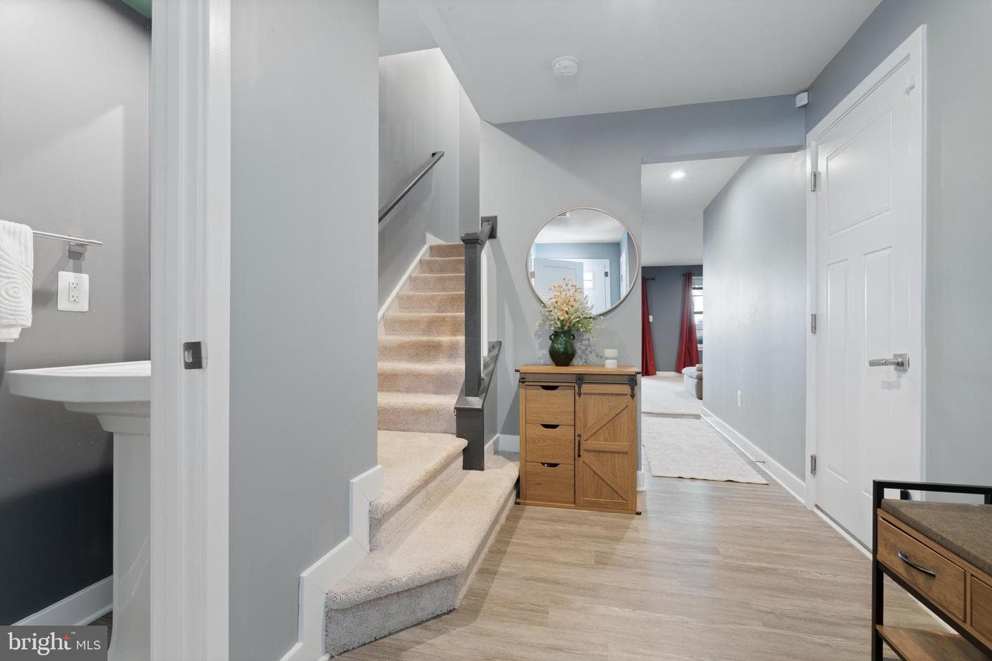 110 Bethlehem Pl photo 3