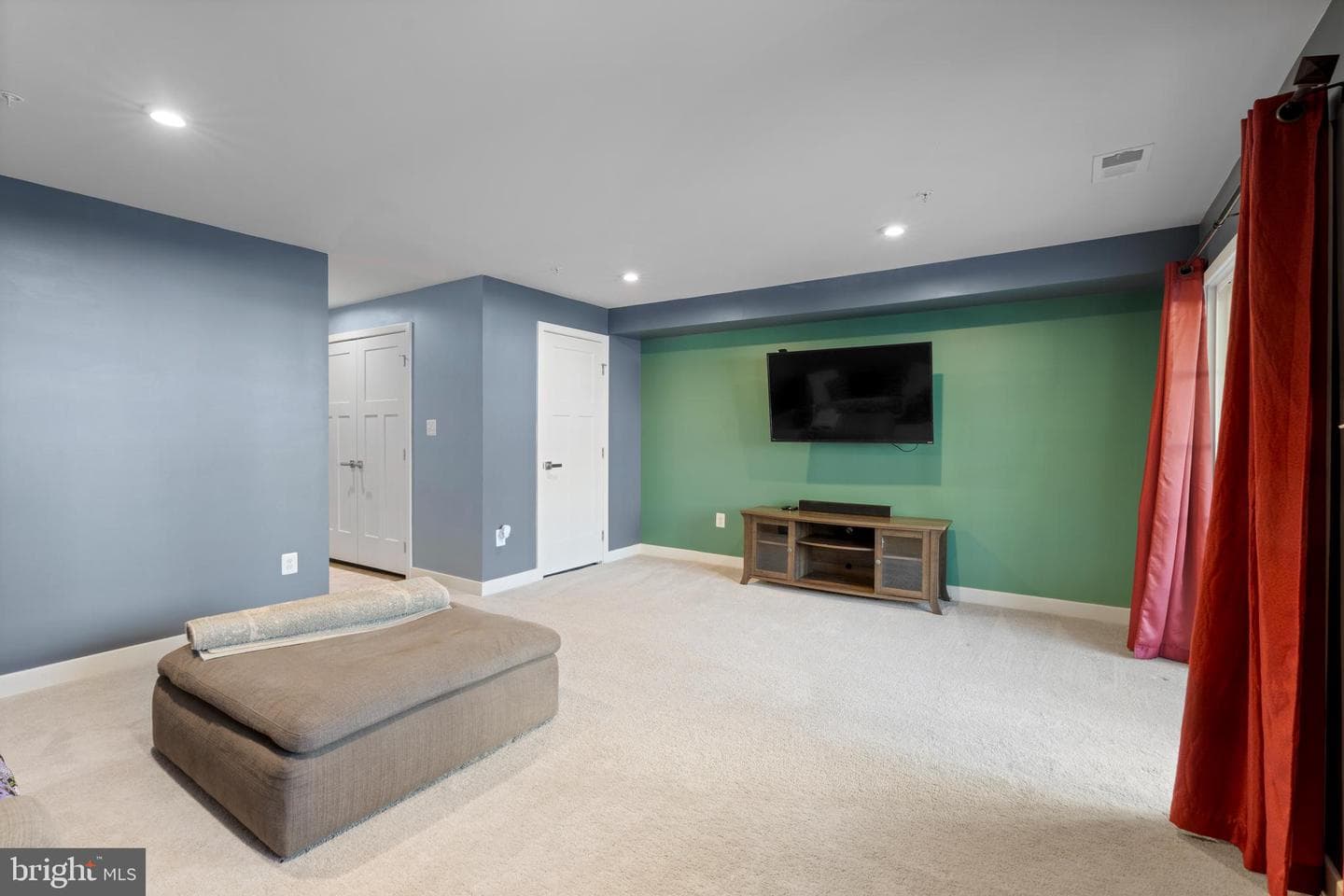 110 Bethlehem Pl photo 6