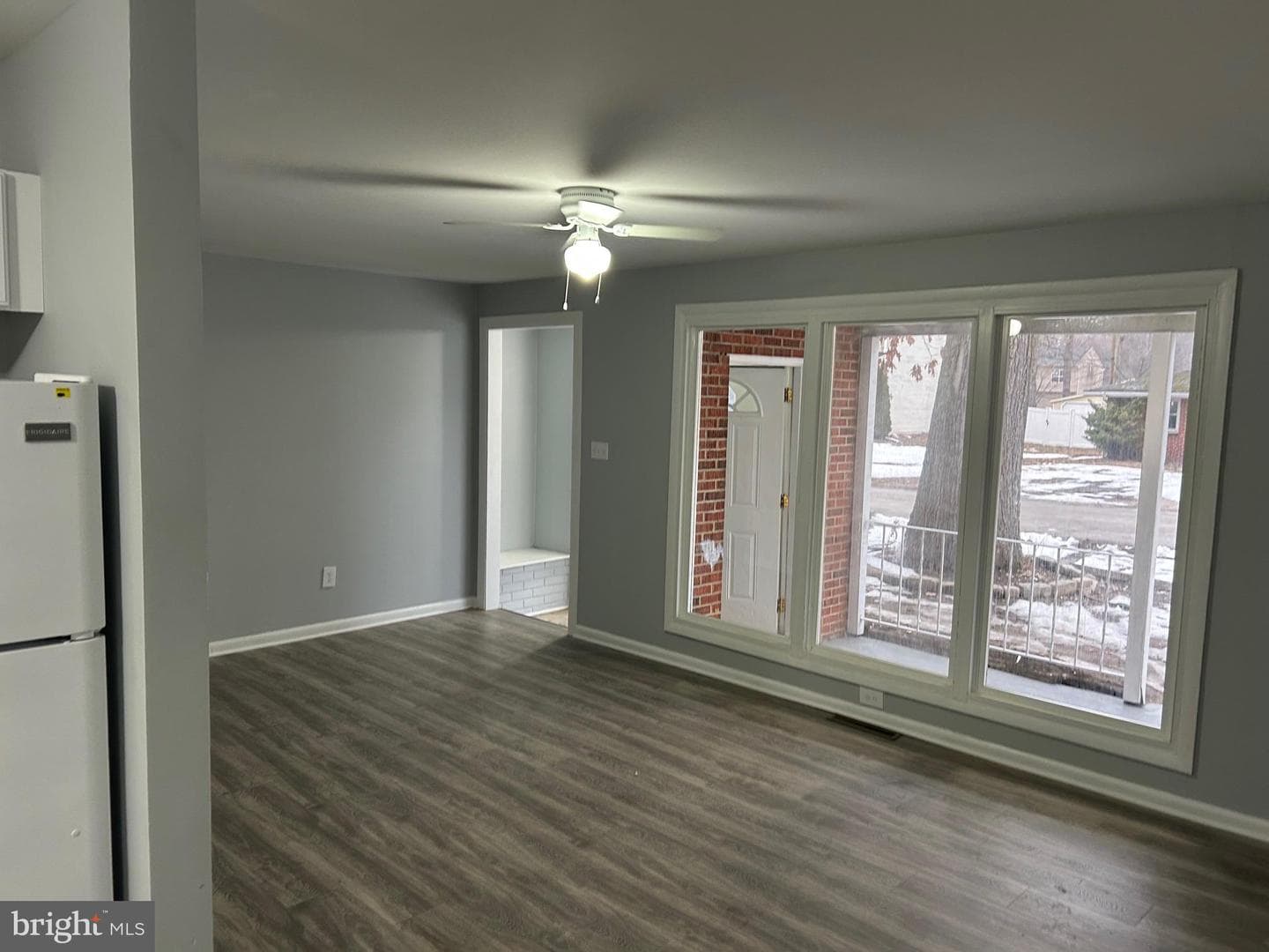 8009 Woodholme Circle photo 4