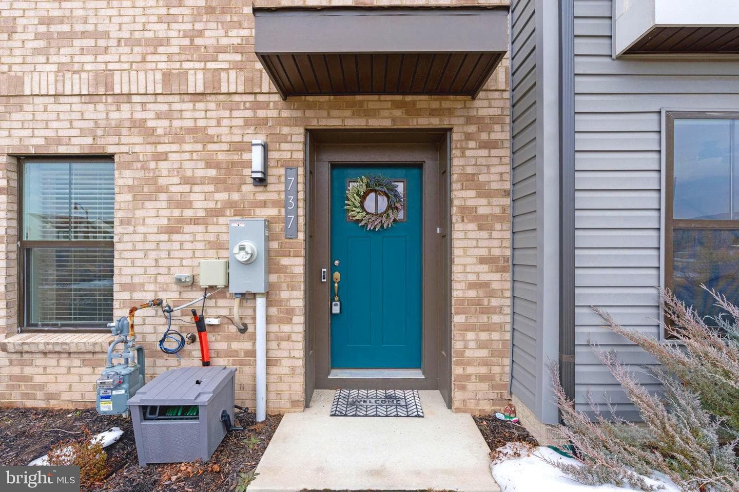 737 Allegheny Avenue photo 4