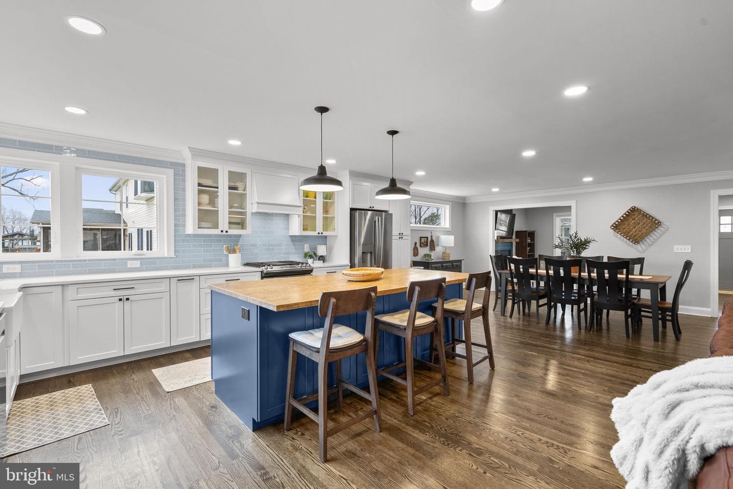 112 Elliott Place photo 6