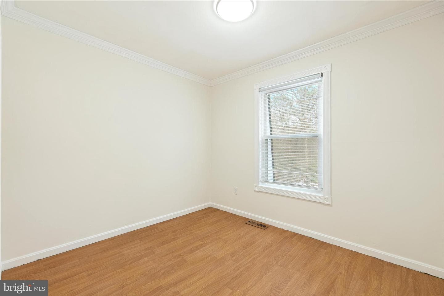 1819 Oriole Court photo 18