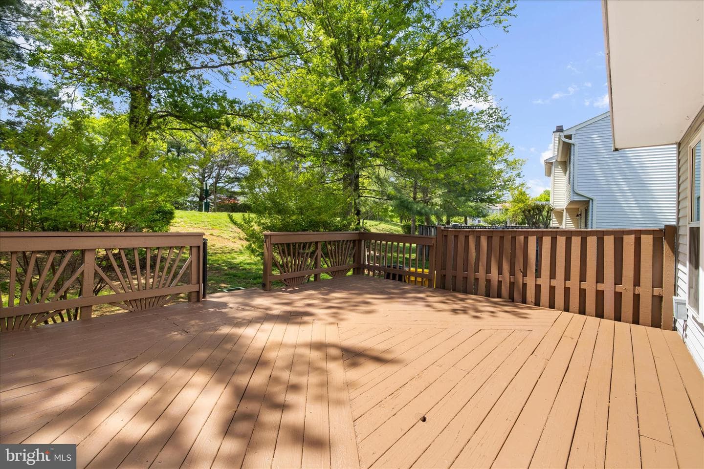 577 Quaker Ridge Court photo 34
