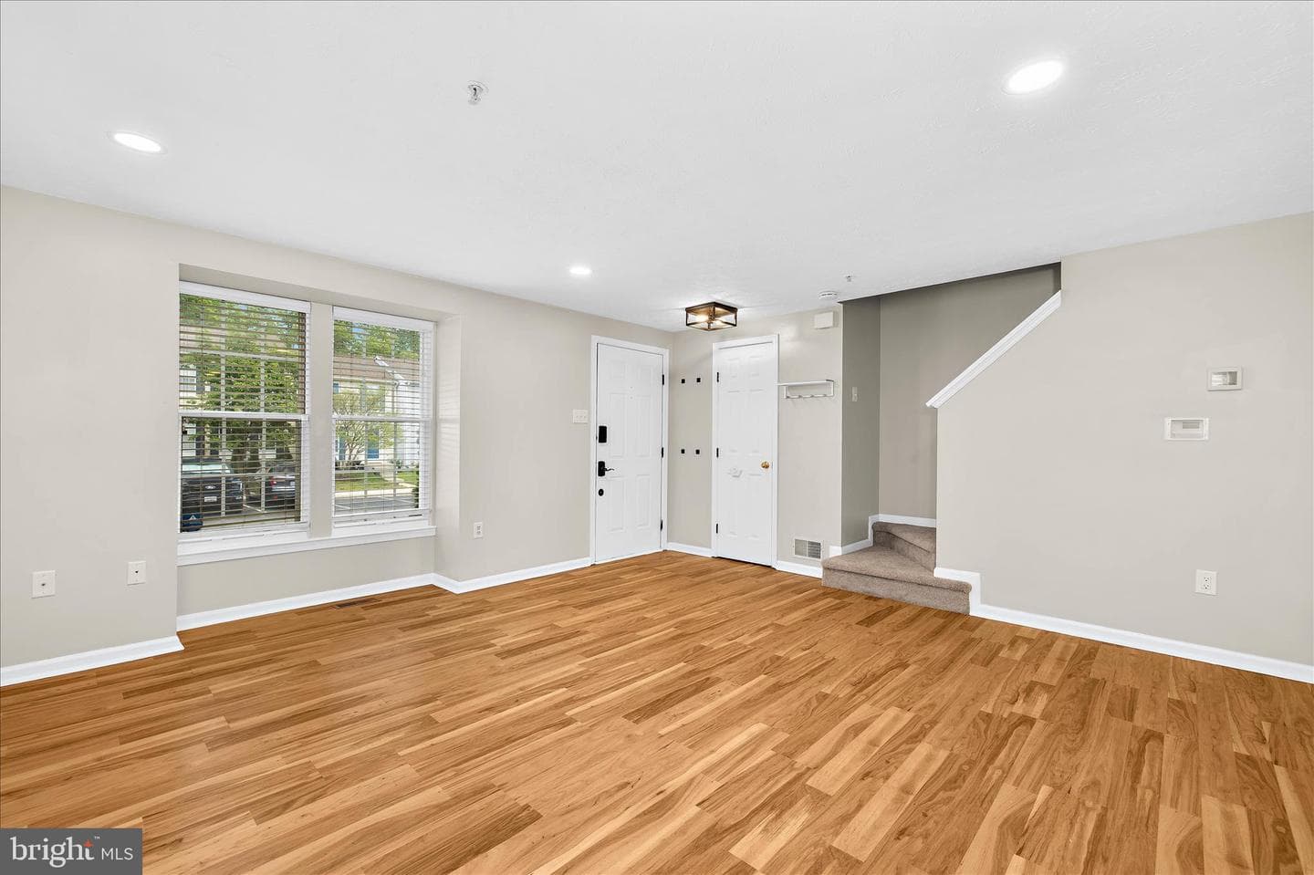 577 Quaker Ridge Court photo 7