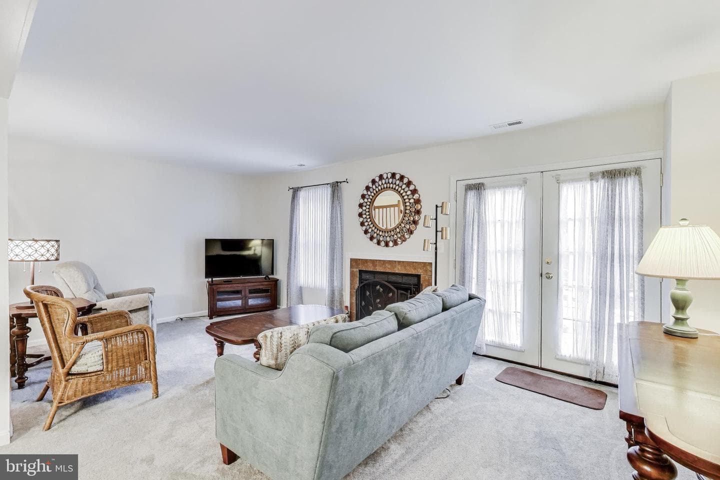 933 Breakwater Drive photo 2