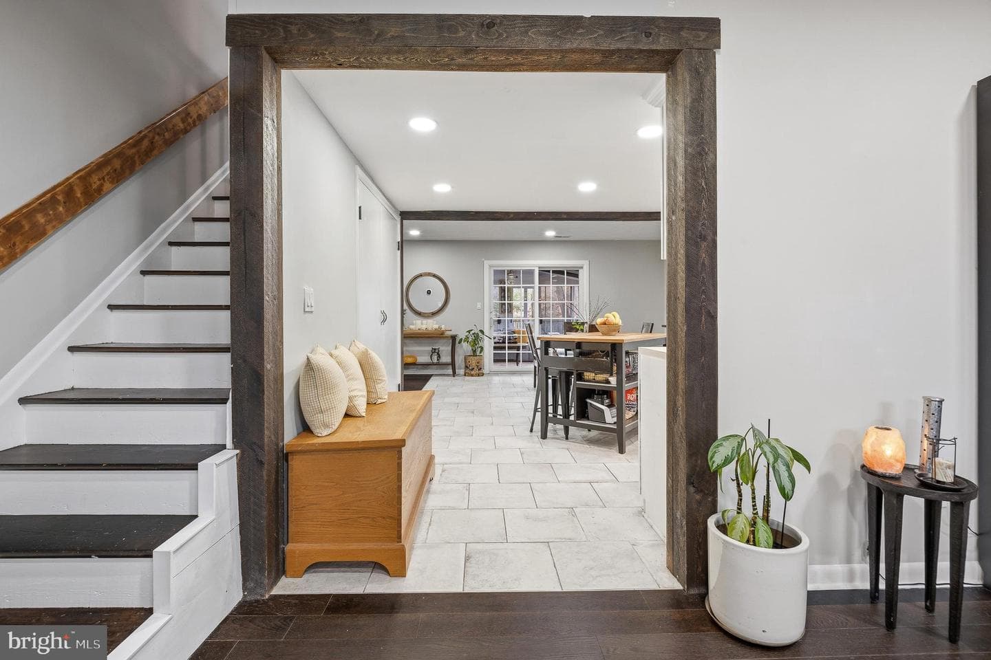 2200 Shore Drive photo 8