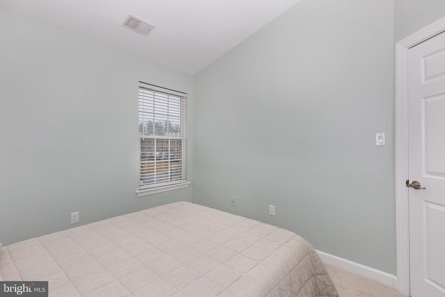 1025 Ironwood Lane photo 34