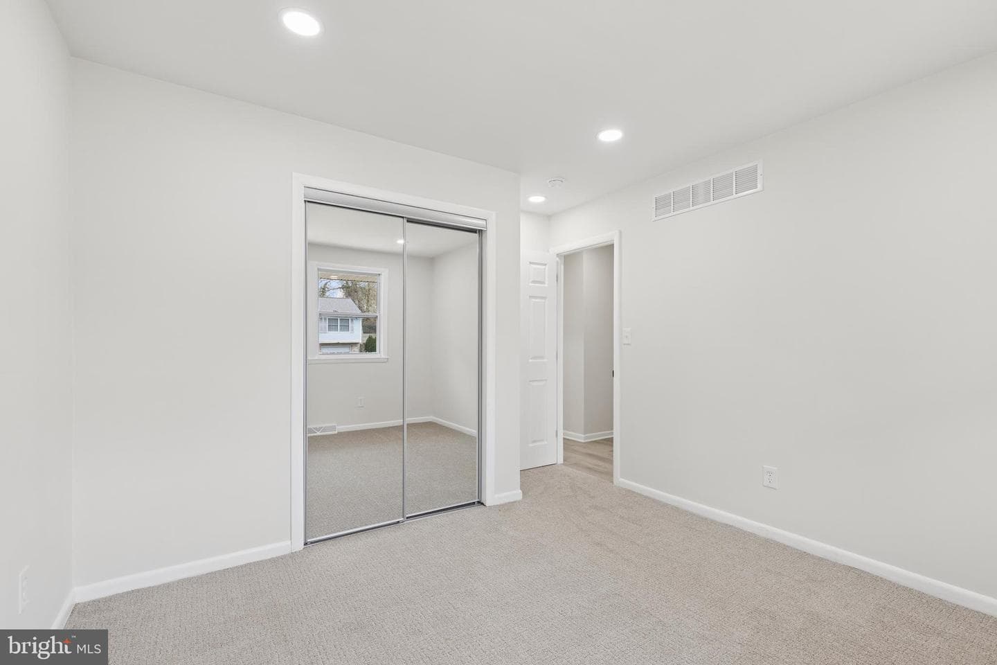 1041 Skyview Drive photo 29