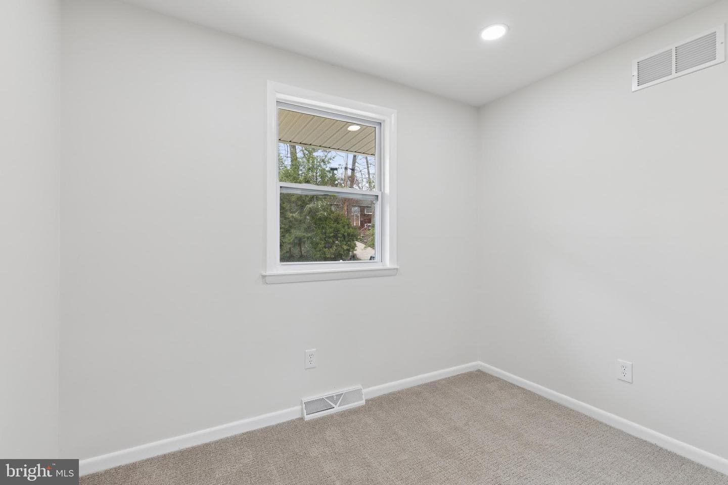 1041 Skyview Drive photo 30