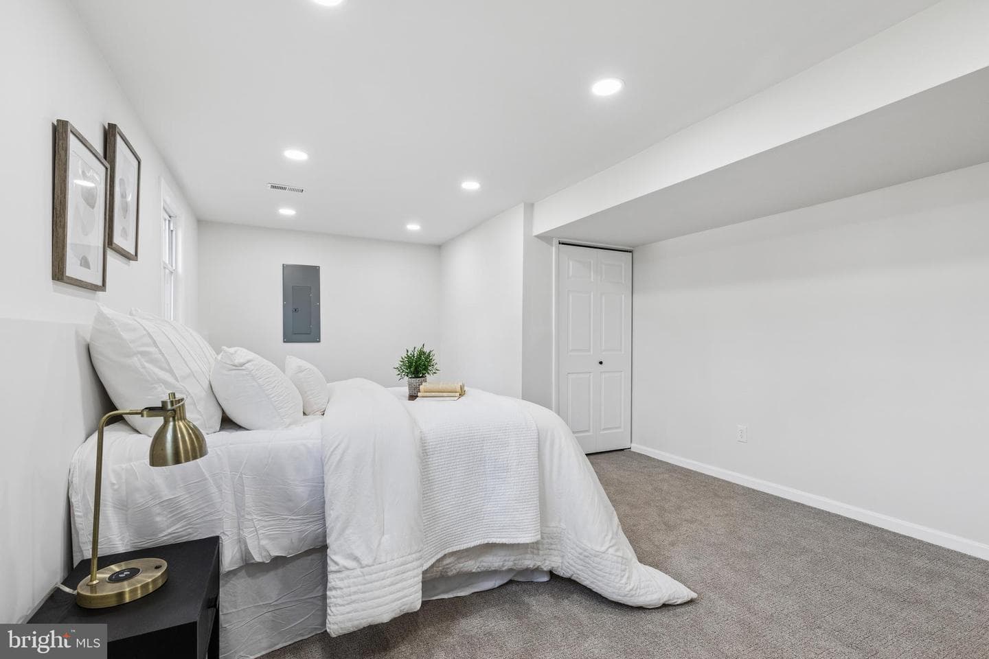 1041 Skyview Drive photo 44