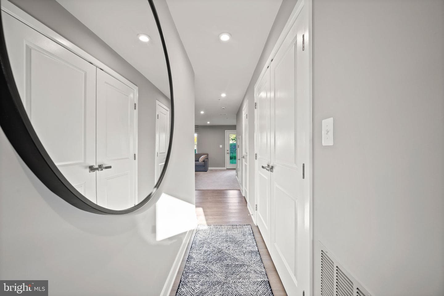 171 Woodgate Circle photo 2