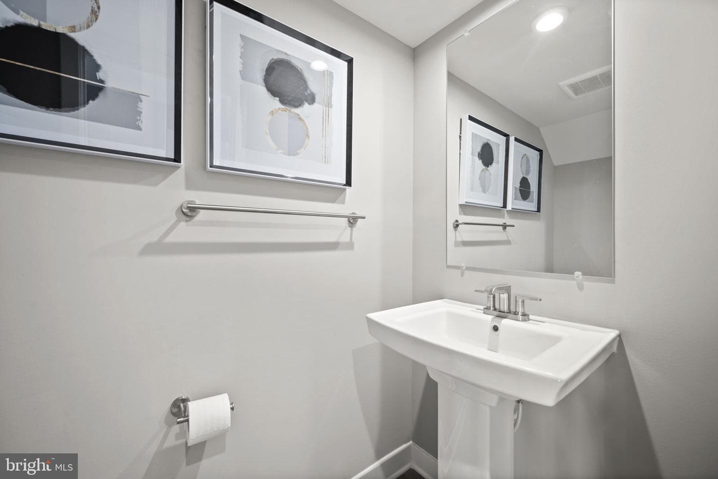 171 Woodgate Circle photo 8