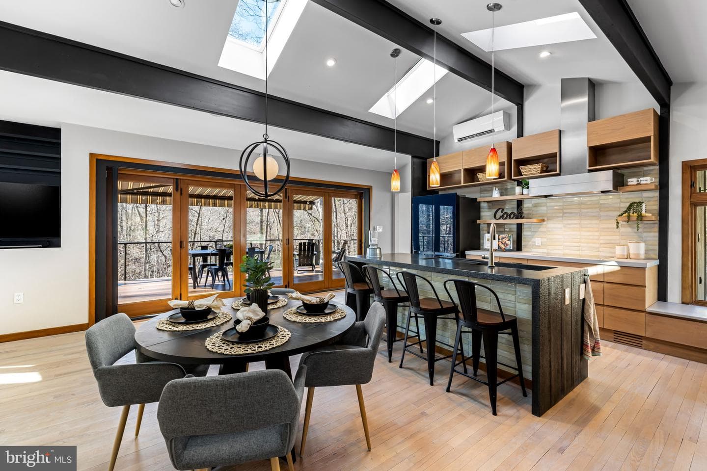 1840 Shore Drive photo 15