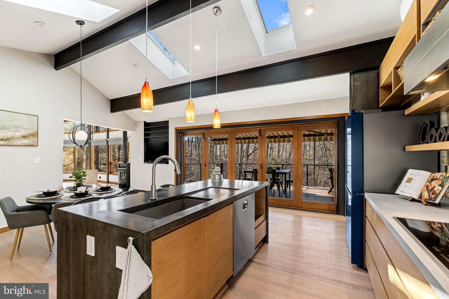 1840 Shore Drive photo 21