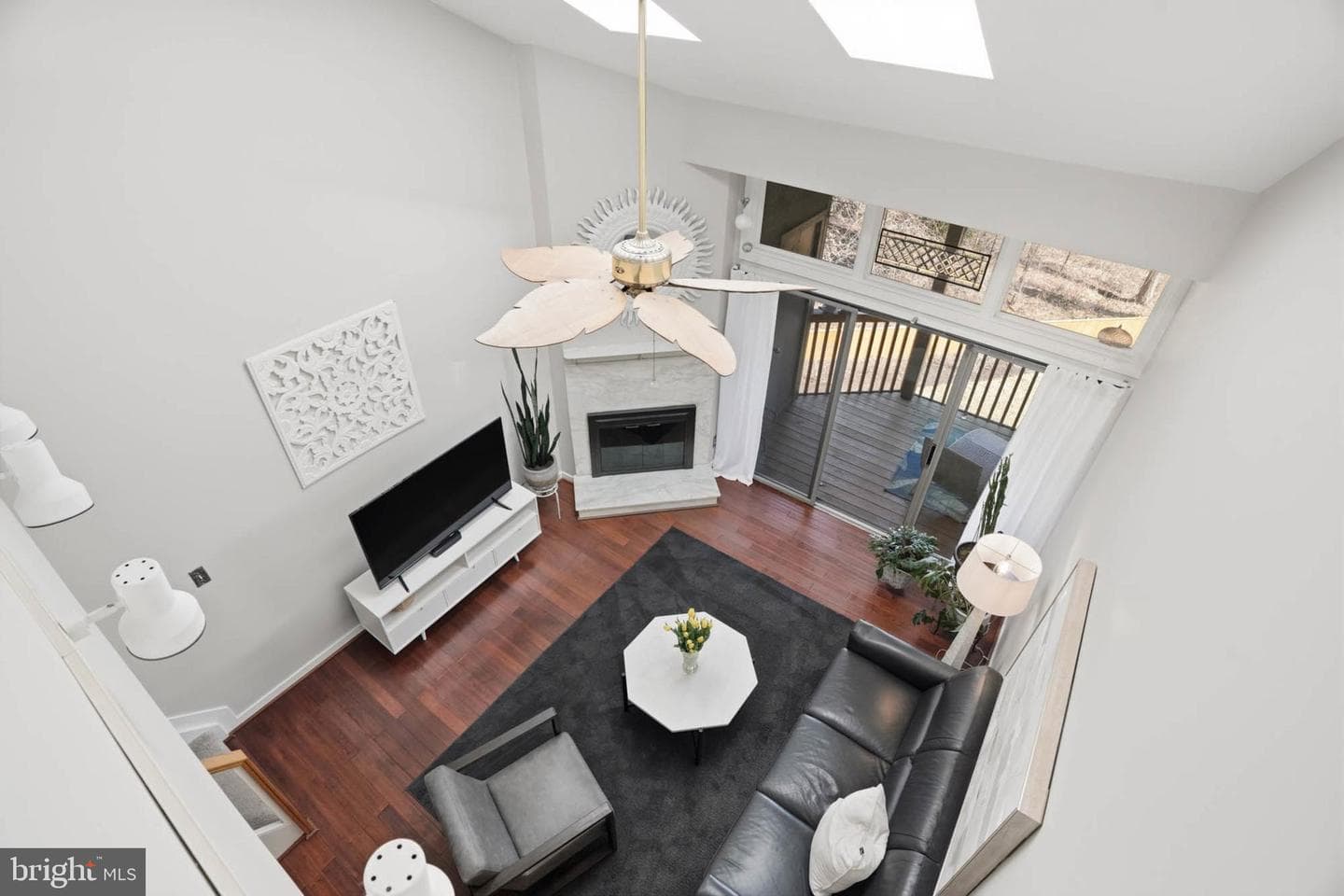 2010 Quay Village Court #201 photo 8