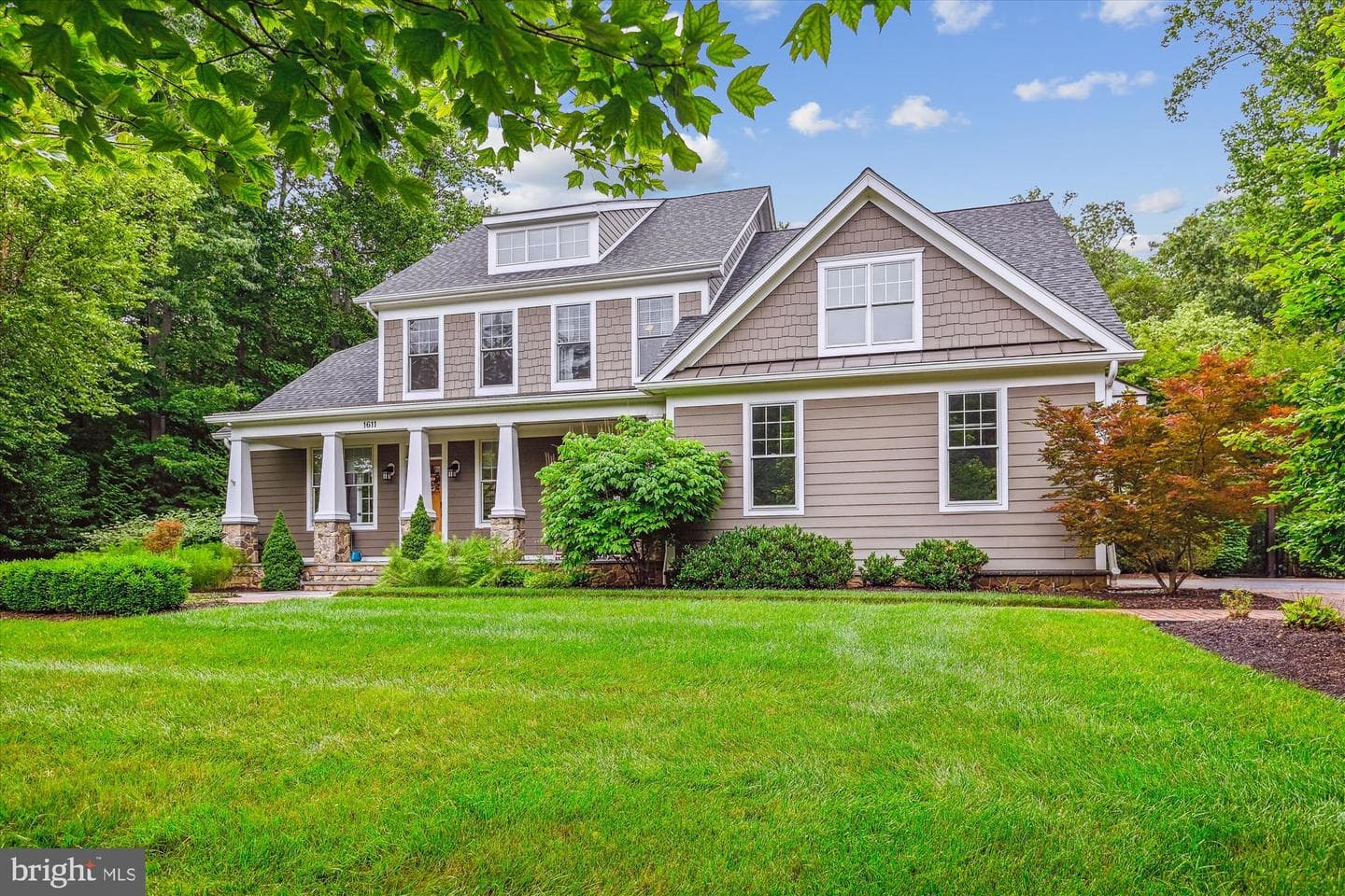 1611 Misty Manor Way photo 2