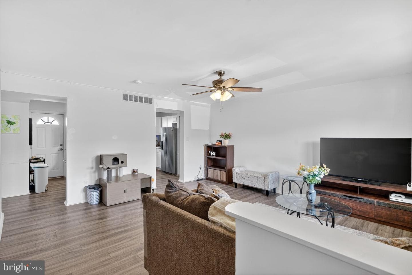 470 Long Towne Ct photo 5