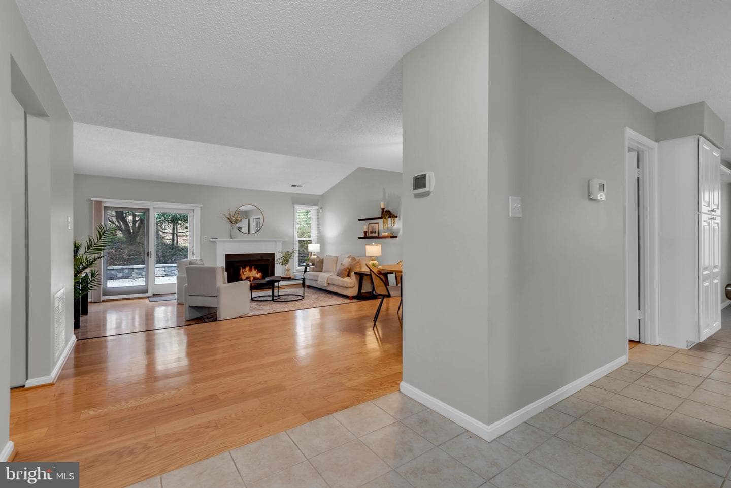 2568 Forest Knoll photo 13