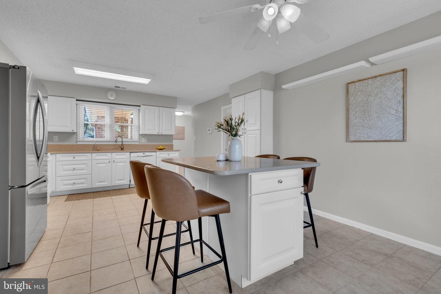 2568 Forest Knoll photo 31