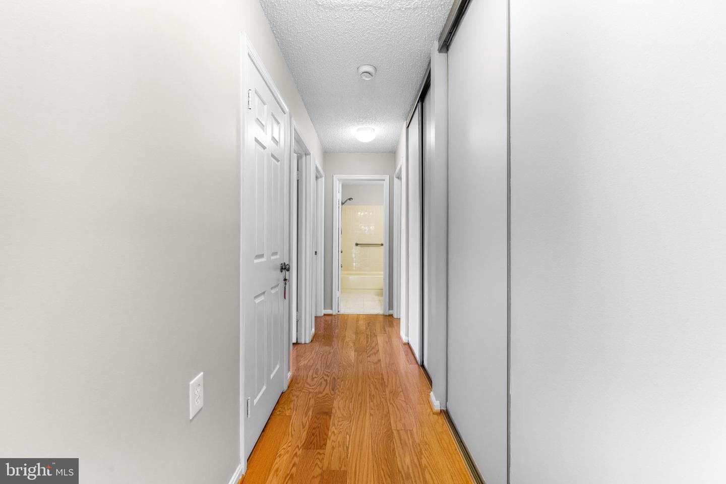 2568 Forest Knoll photo 37