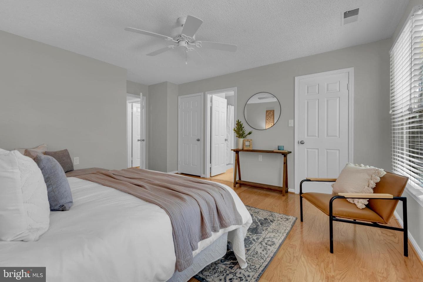 2568 Forest Knoll photo 47