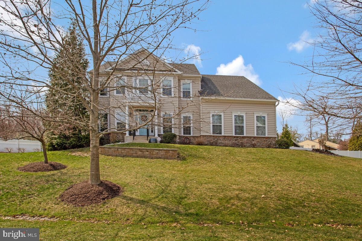 4240 Sweet Leaf Lane photo 3