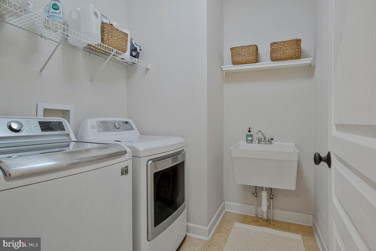 4240 Sweet Leaf Lane photo 42