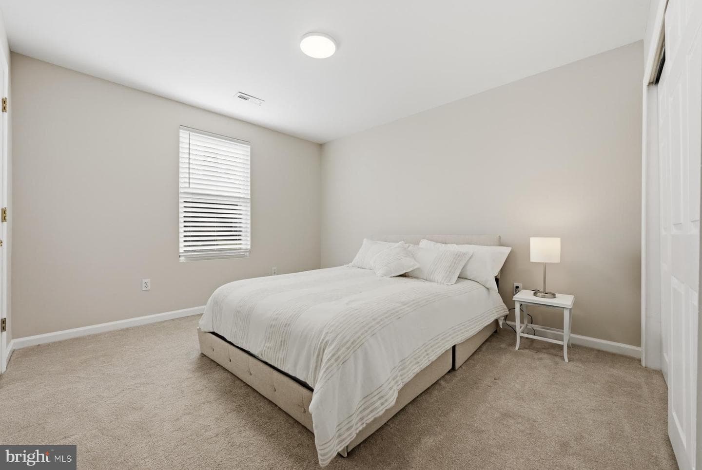 3476 S River Terrace photo 42