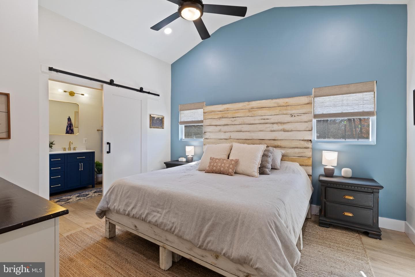 51 Hill Road photo 13