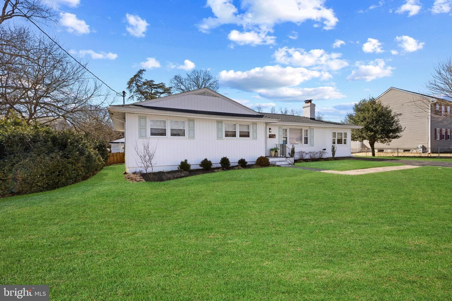 51 Hill Road photo 39
