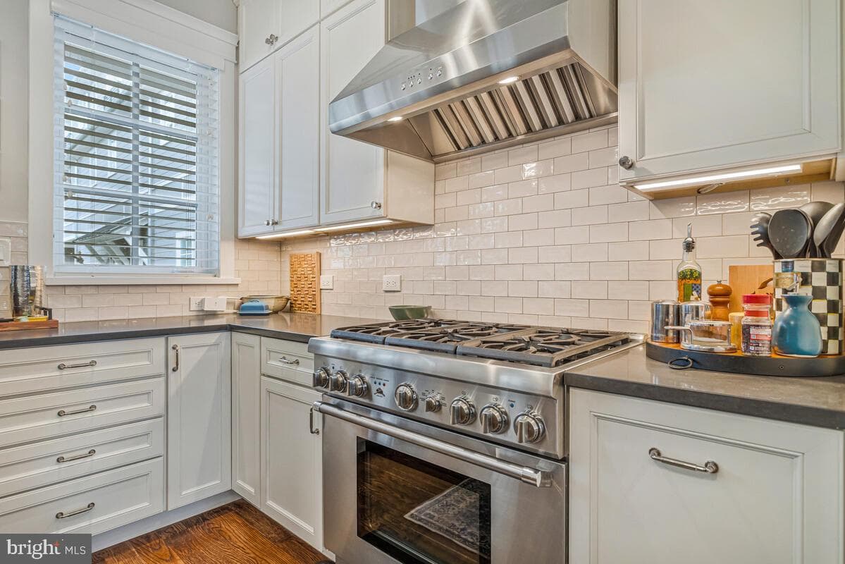 400 Chesapeake Avenue #2-101 photo 12