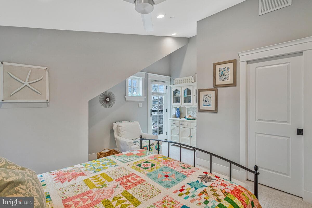 400 Chesapeake Avenue #2-101 photo 32
