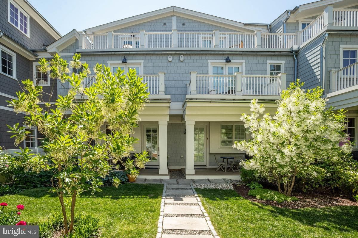 400 Chesapeake Avenue #2-101 photo 39