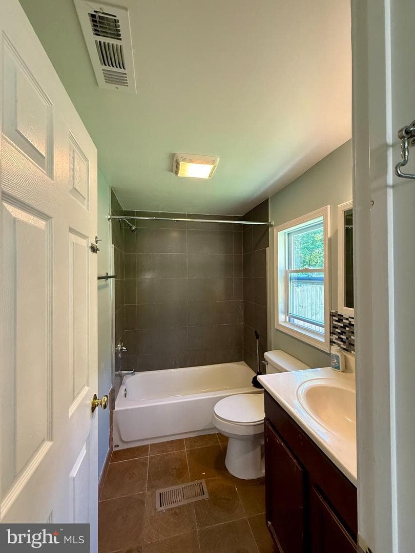 249 Jaguar Drive photo 14
