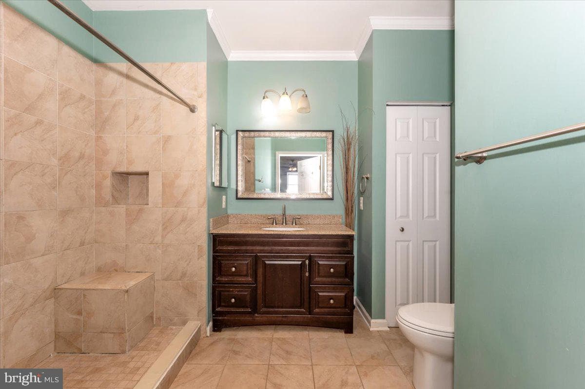 1683 Fallowfield Court photo 17