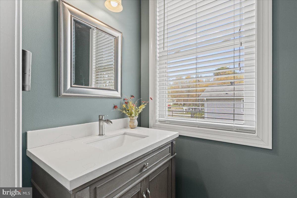 1066 Walnut Avenue photo 24