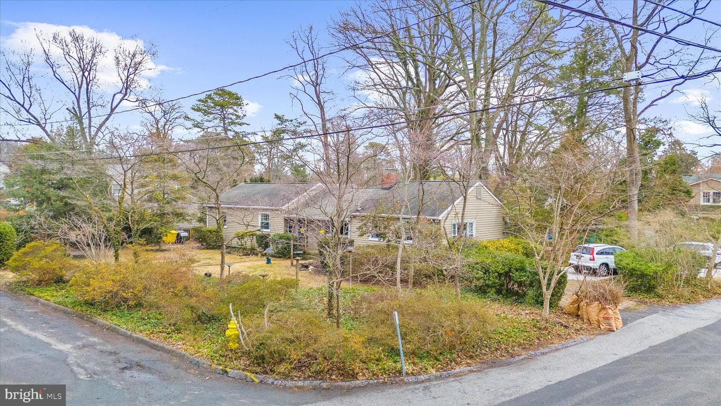 115 Lockleven Drive photo 13