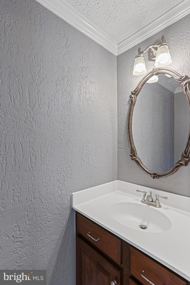 654 Willowby Run photo 12