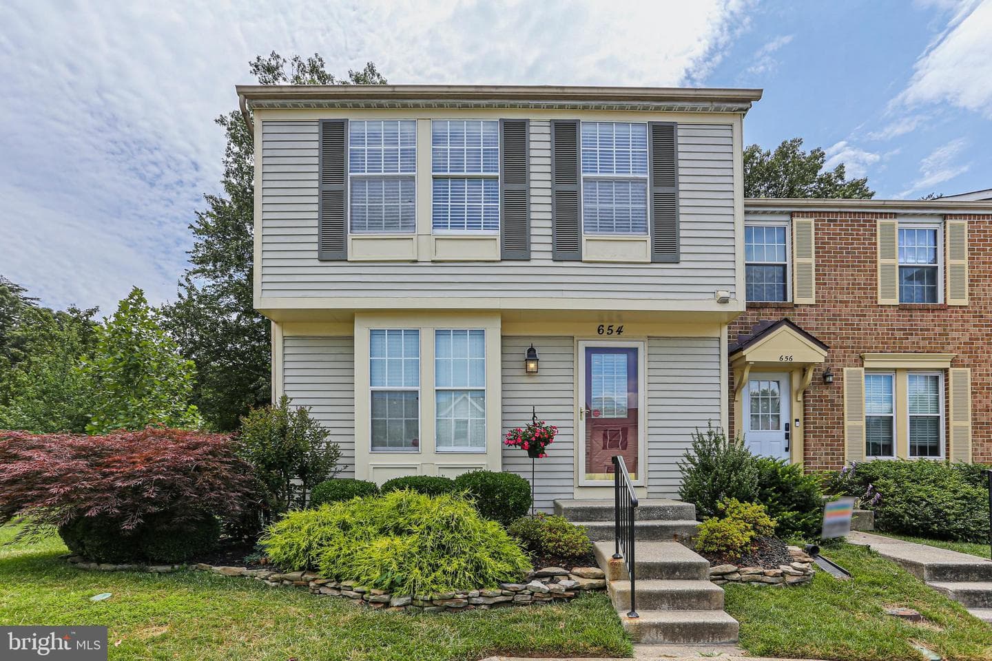 654 Willowby Run photo 17