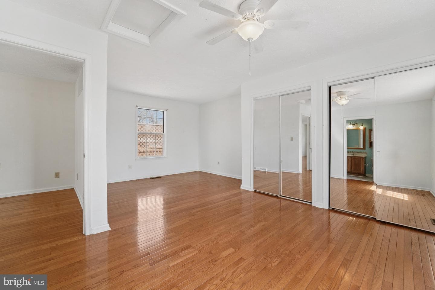 8057 Maywood Avenue photo 10