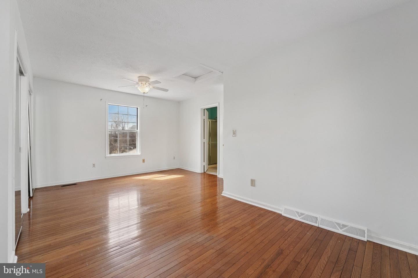 8057 Maywood Avenue photo 11