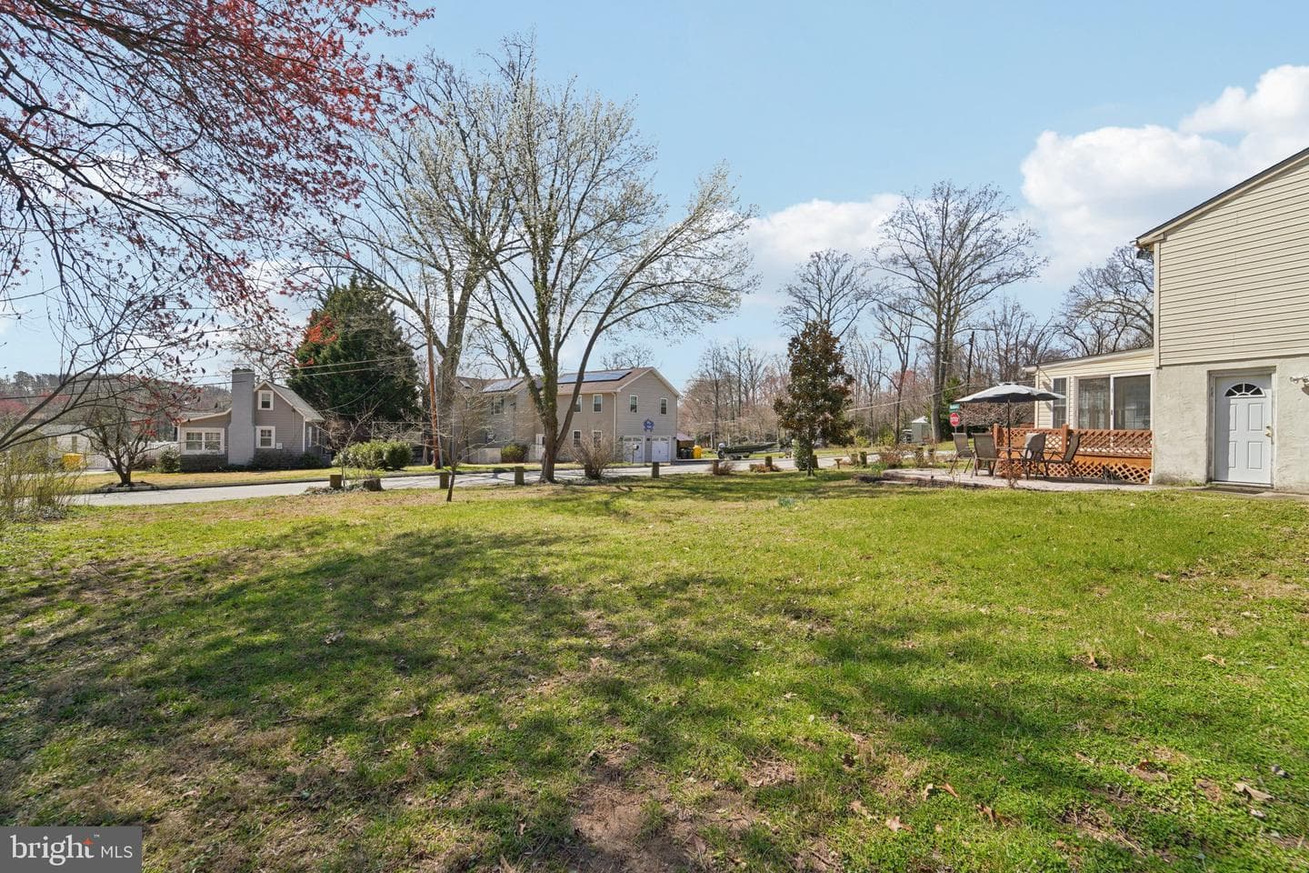 8057 Maywood Avenue photo 28