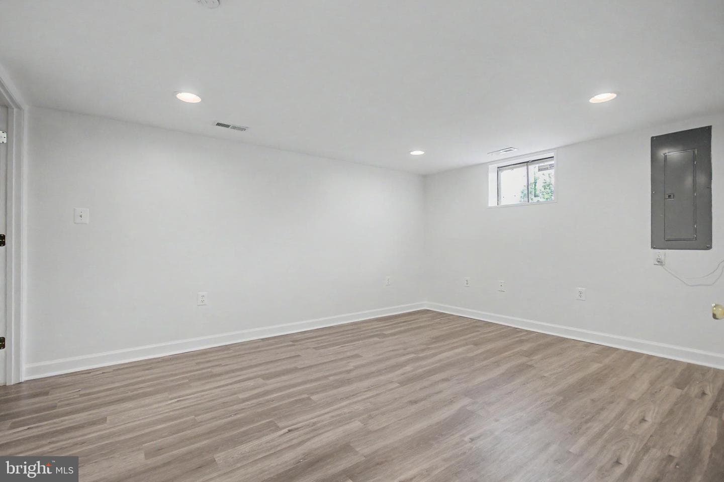 99 Summerfield Drive photo 42