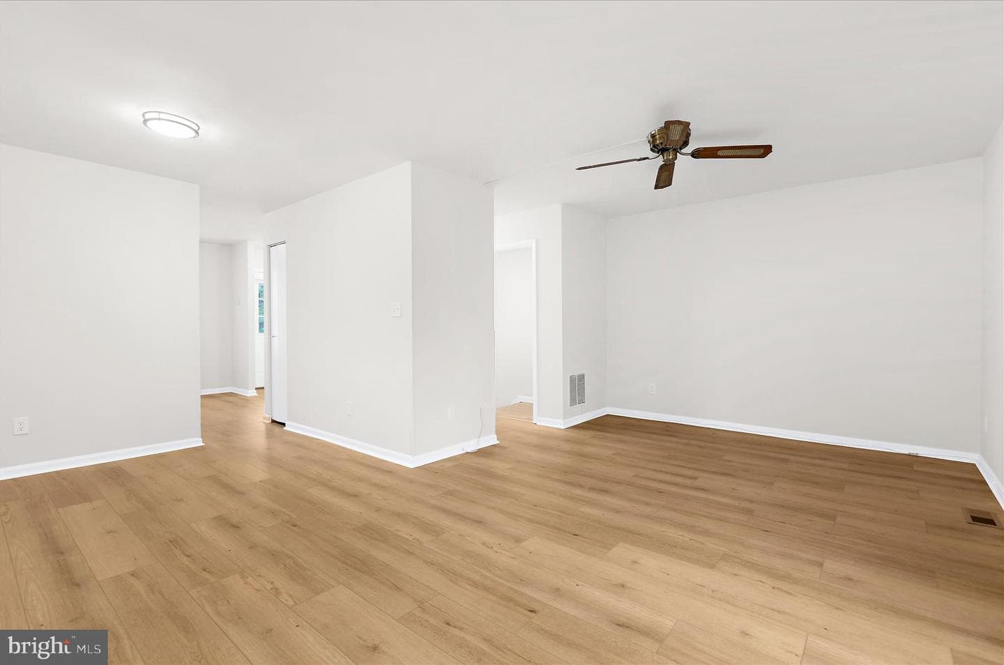 554 Melissa Court photo 11