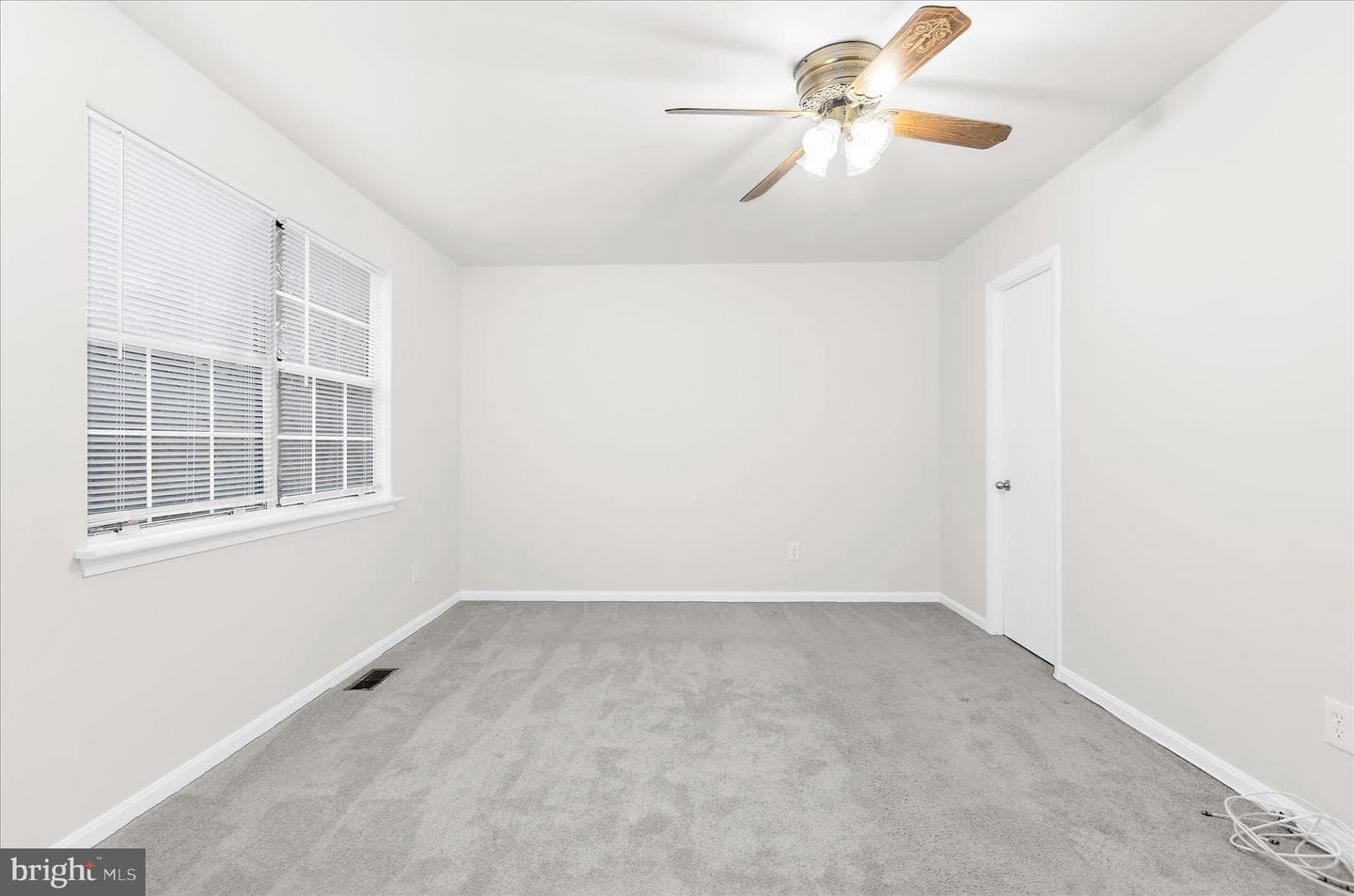 554 Melissa Court photo 23
