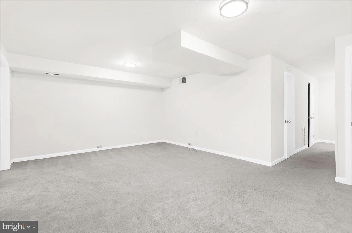 554 Melissa Court photo 28