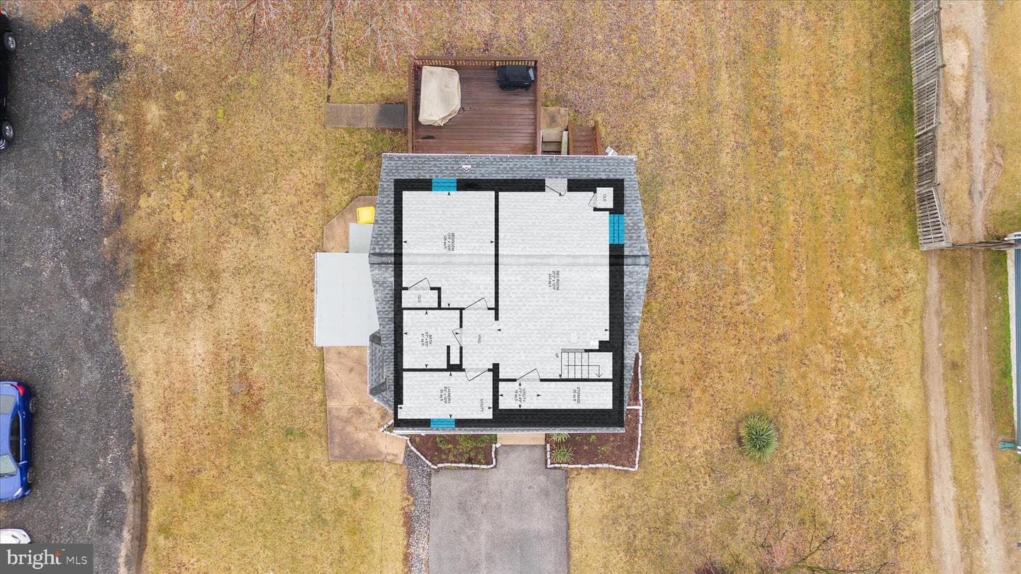 102 Poplar Avenue photo 49