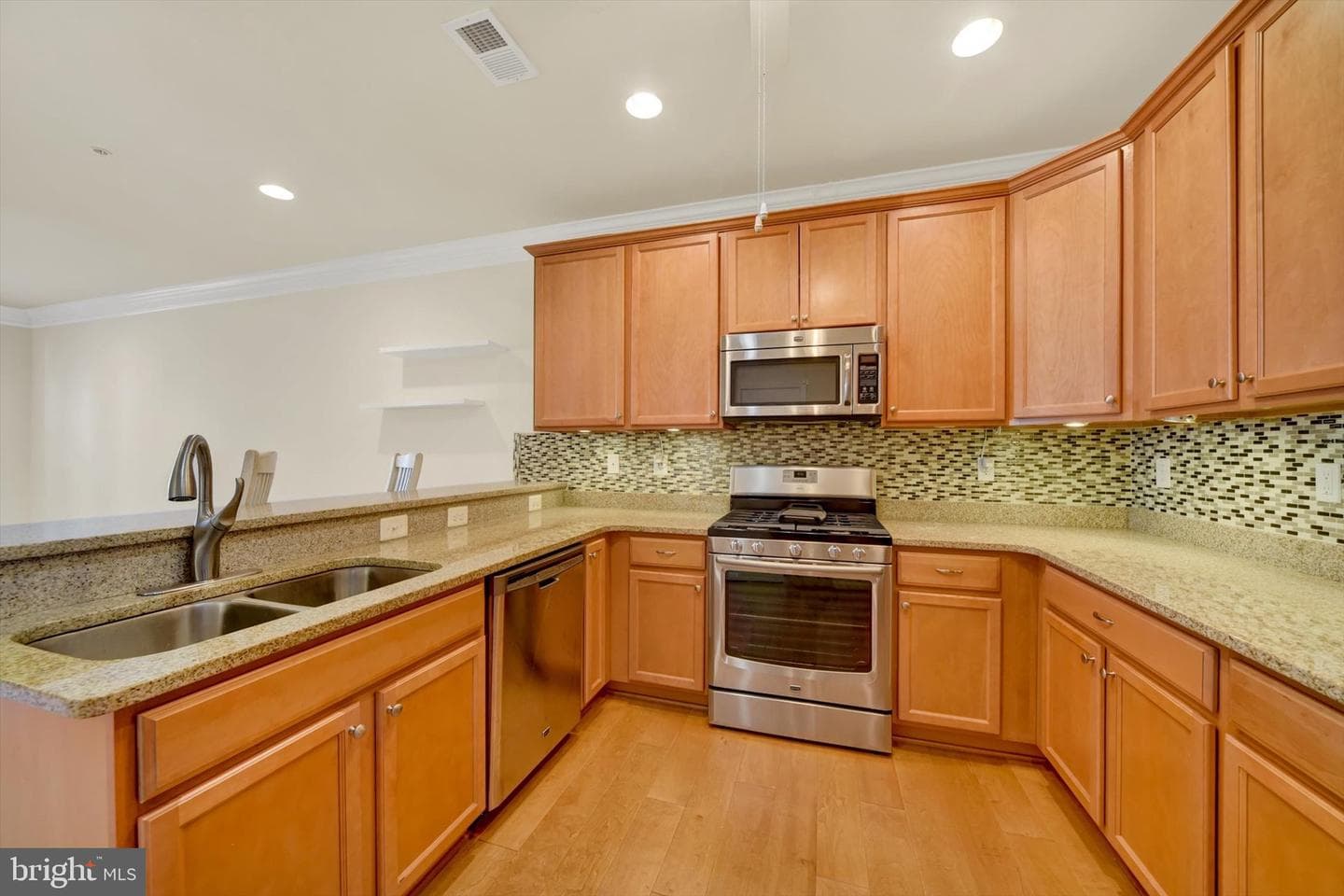 124 Jacobia Drive #b-8 photo 9